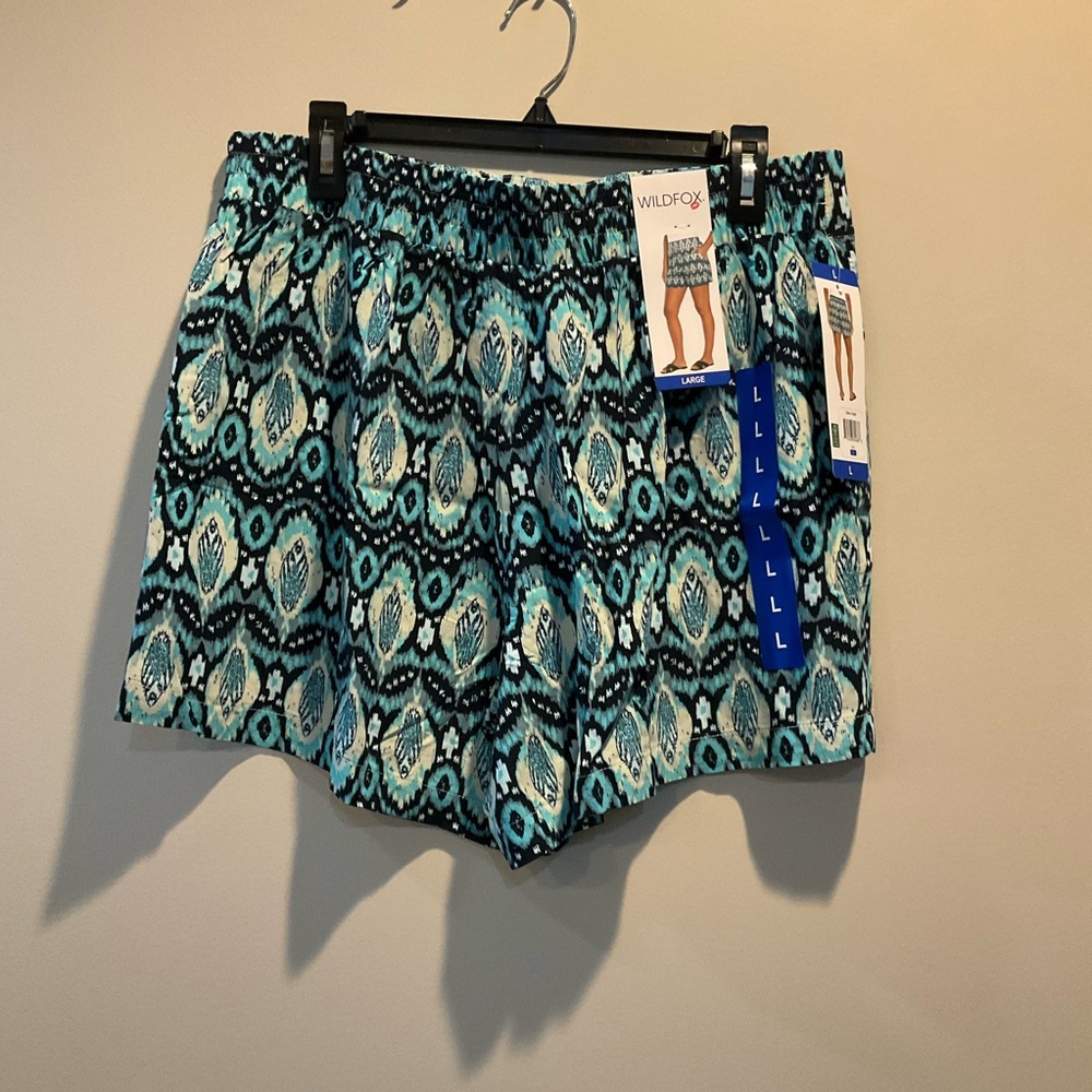 NWT | WILDFOX Shorts | Large |